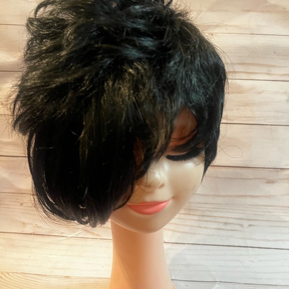 Seduction Cute Pixie Short Wig Full Cap - Picture 3 of 6
